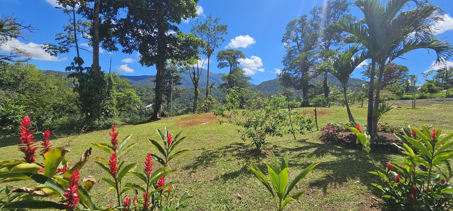 Rio Celeste glamping dome photo 6