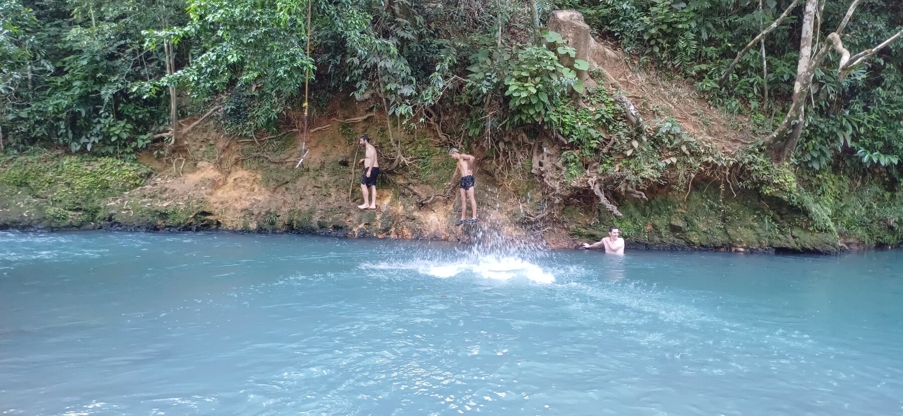River tubing on Rio Celeste photo 2