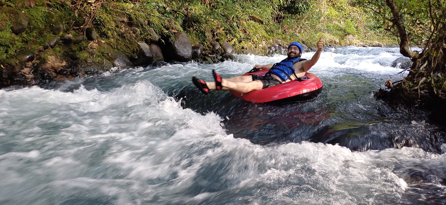 River tubing on Rio Celeste photo 3