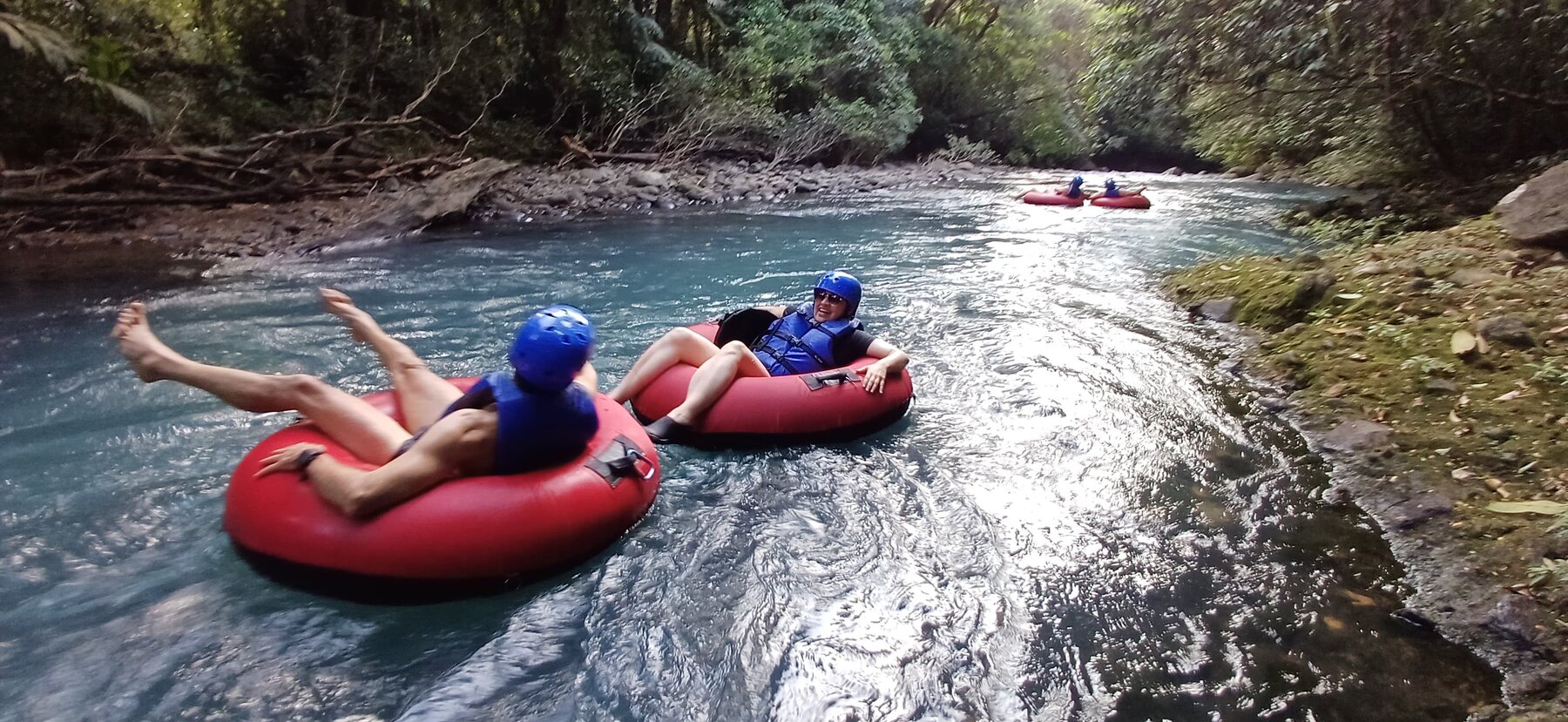 River tubing on Rio Celeste photo 5