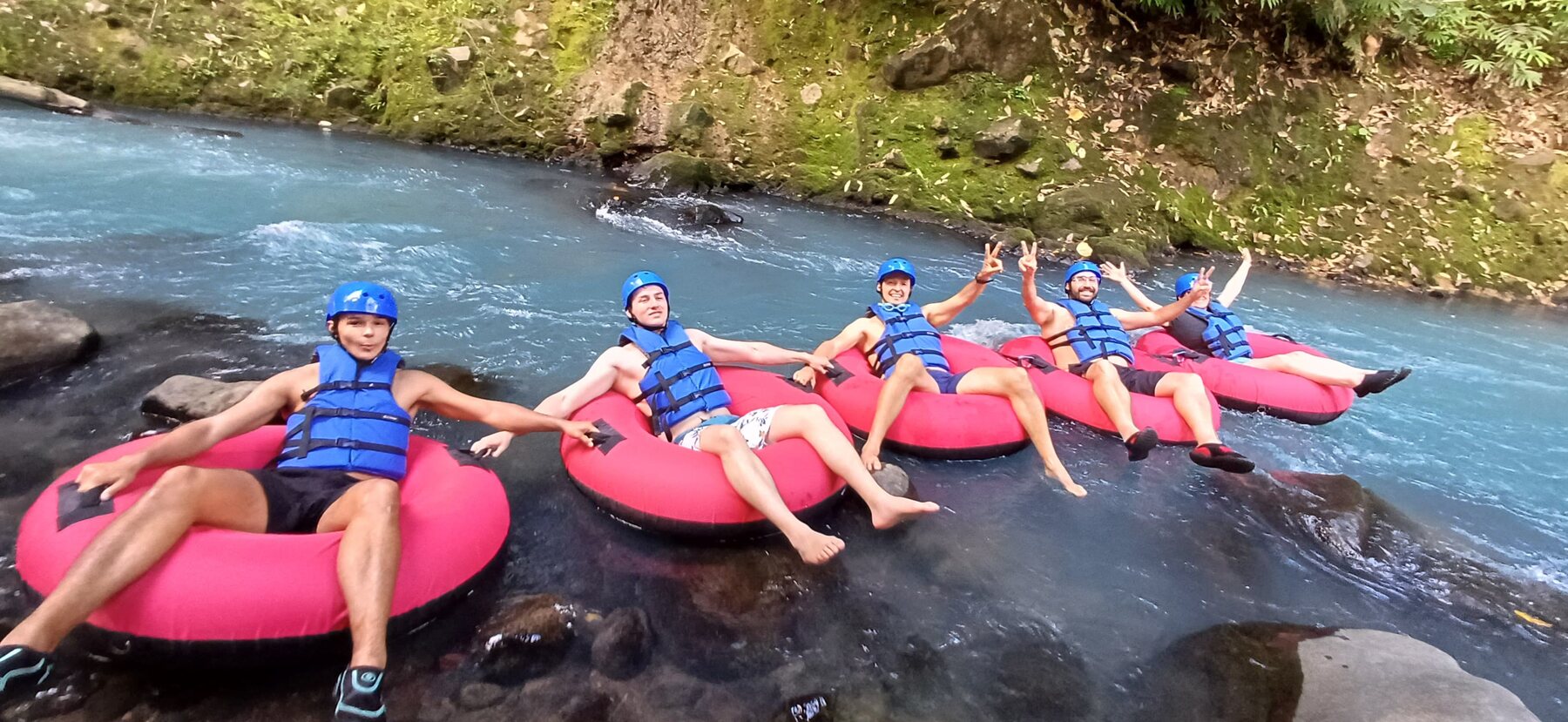 River tubing on Rio Celeste photo 6